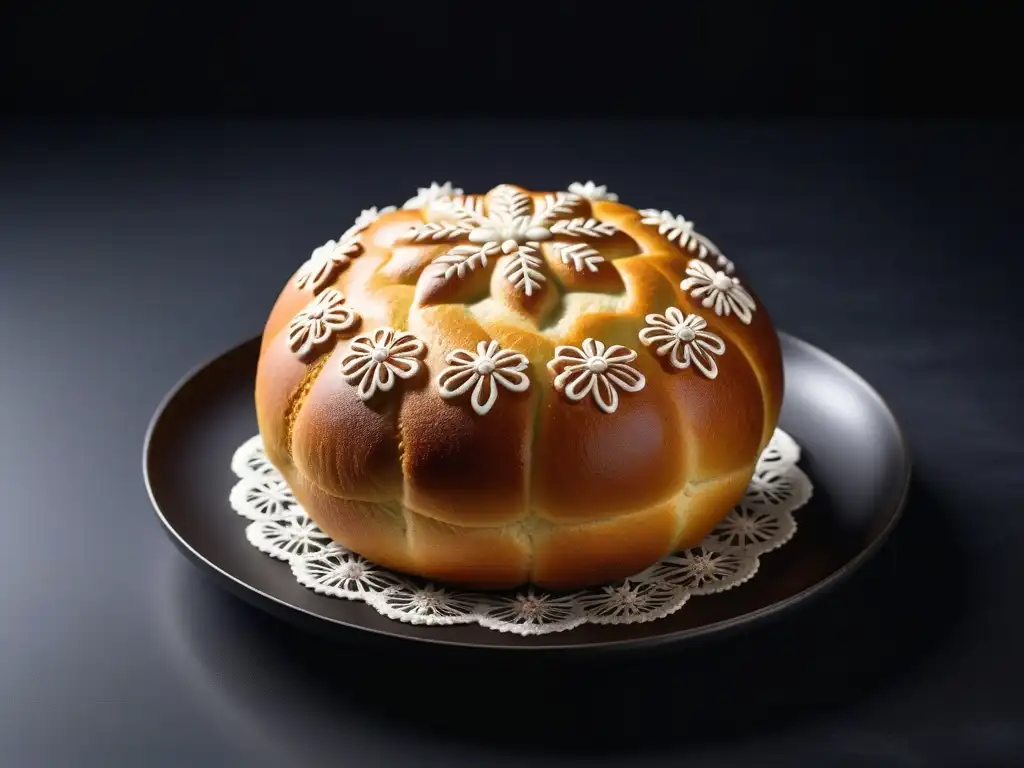 Delicado Pan de Muerto vegano con decoraciones florales detalladas en crema vegana