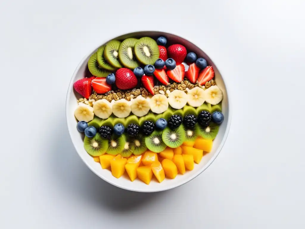 Un exquisito desayuno vegano crudo con bol de açaí y frutas frescas, drizzled con agave, en un elegante recipiente blanco